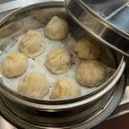 Best Juicy Pork Soup Dumplings 鲜肉小笼包(8 个) in Vista, CA